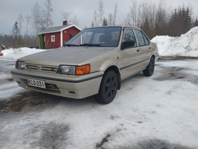Nissan Sunny