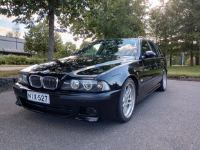 BMW 525