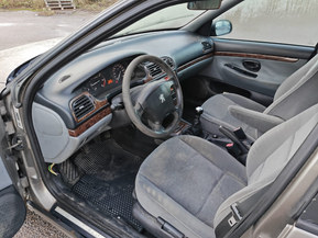 Peugeot 406
