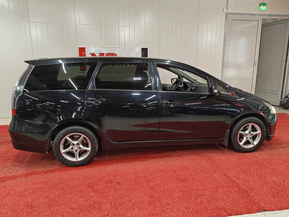 Mitsubishi Grandis