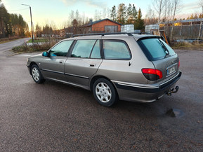 Peugeot 406