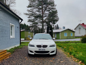 BMW 525
