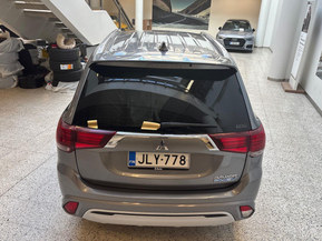 Mitsubishi Outlander PHEV