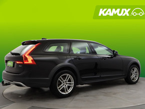 Volvo V90 Cross Country