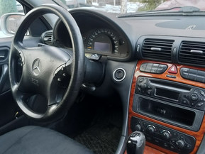 Mercedes-Benz C 200