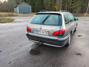 Peugeot 406
