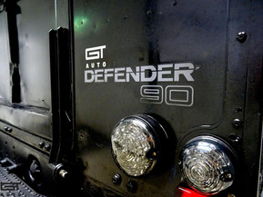 Land Rover Defender