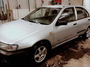 Nissan Almera