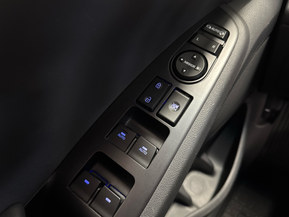 Hyundai Ioniq Plug-In