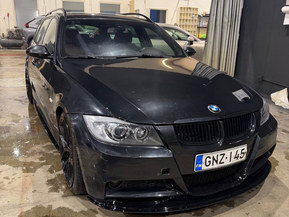 BMW 330