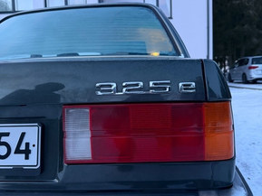 BMW 325