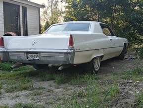 Cadillac De Ville