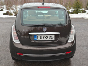 Lancia Ypsilon