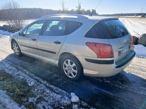 Peugeot 407