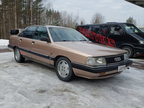 Audi 100