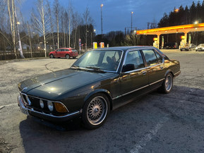 BMW 728