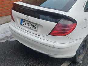 Mercedes-Benz C 200