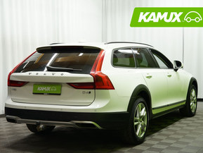 Volvo V90 Cross Country