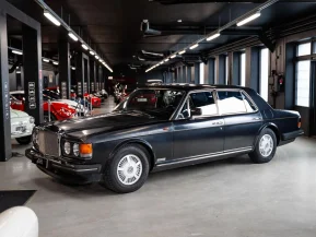 Bentley Eight