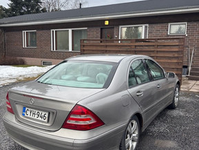 Mercedes-Benz C 200