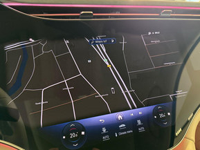 Mercedes-Benz EQS SUV