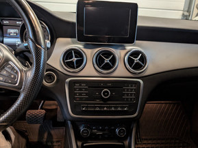 Mercedes-Benz CLA 220