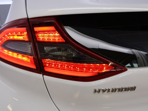 Hyundai Ioniq Plug-In