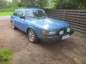 Saab 900