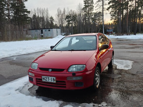 Mazda 323