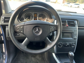 Mercedes-Benz B