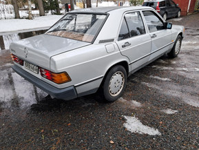 Mercedes-Benz 190