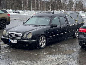 Mercedes-Benz E