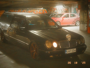 Mercedes-Benz E