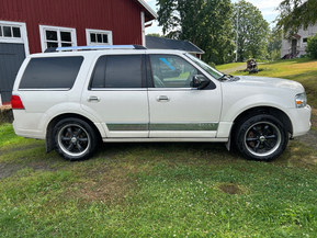 Lincoln Navigator