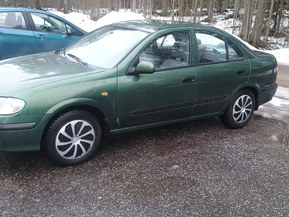 Nissan Almera