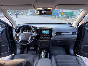 Mitsubishi Outlander PHEV