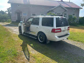 Lincoln Navigator