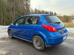 Nissan Tiida