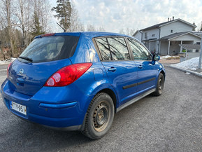 Nissan Tiida