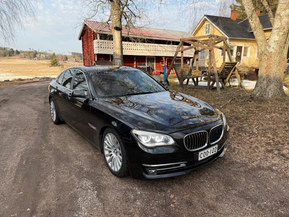 BMW 730