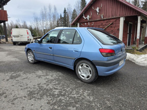 Peugeot 306
