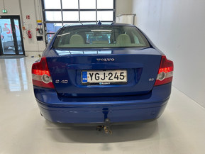 Volvo S40
