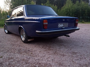 Volvo 142