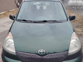 Toyota Yaris Verso