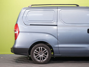 Hyundai H1 Van
