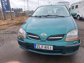 Nissan Almera Tino