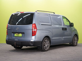 Hyundai H1 Van