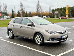 Toyota Auris