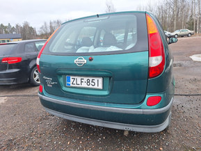 Nissan Almera Tino
