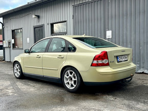Volvo S40